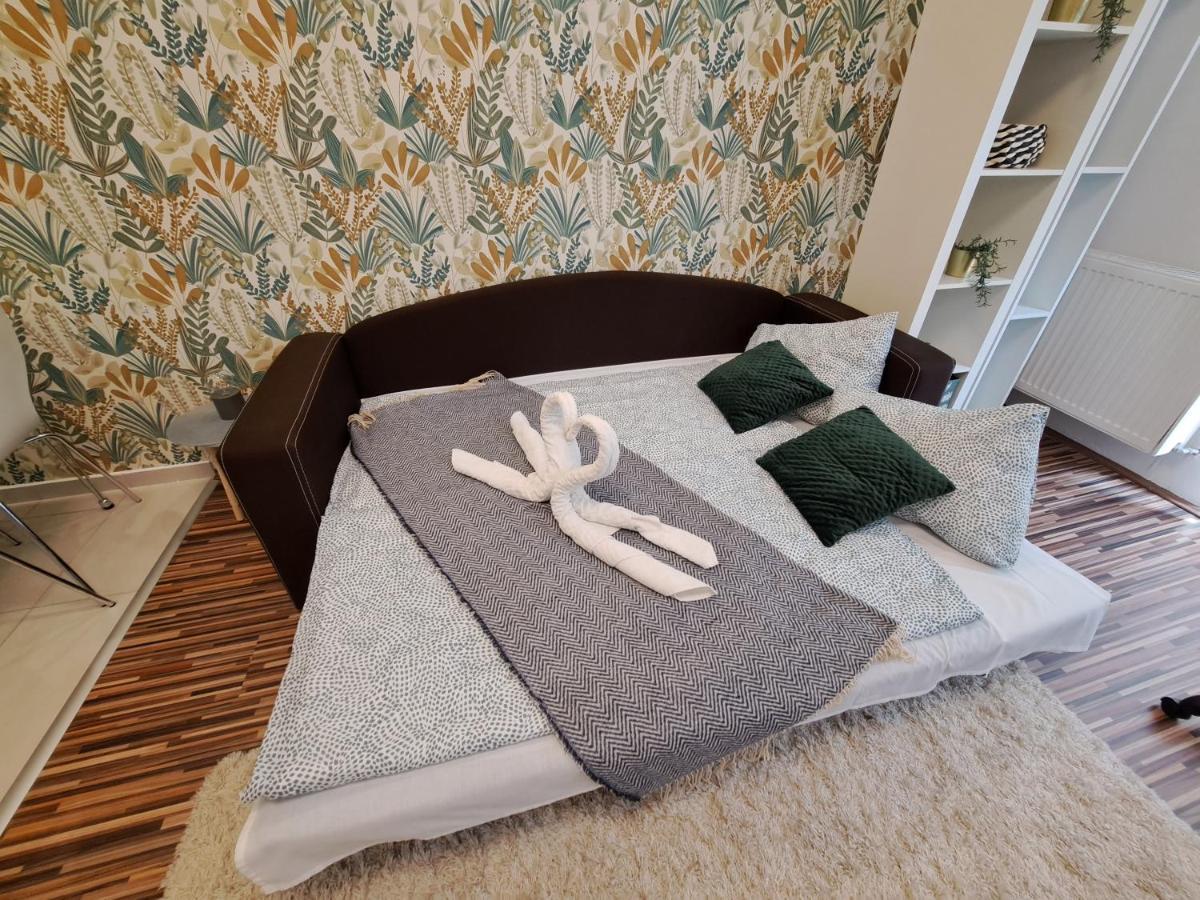 Wanderer Station Apartment Debrecen Ngoại thất bức ảnh