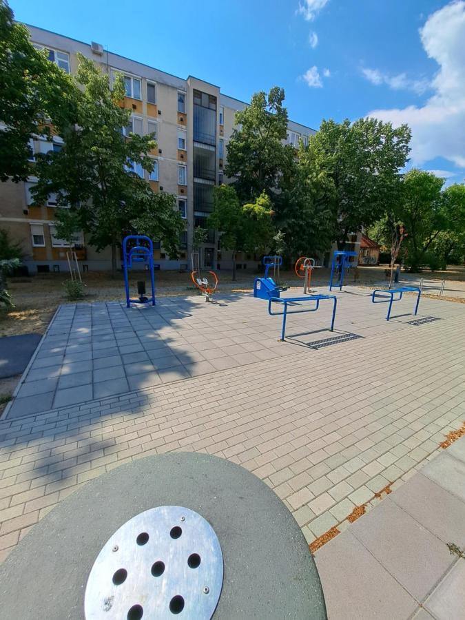 Wanderer Station Apartment Debrecen Ngoại thất bức ảnh