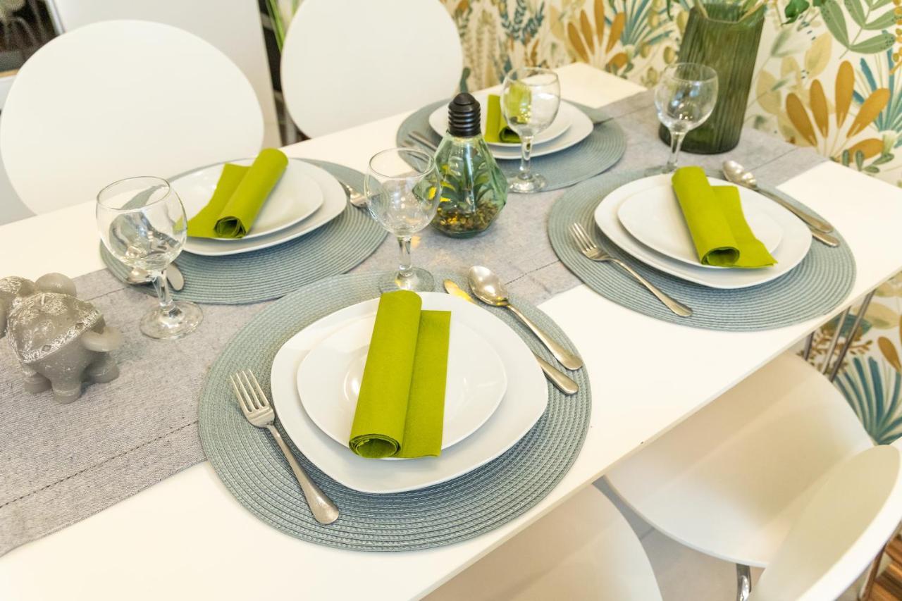 Wanderer Station Apartment Debrecen Ngoại thất bức ảnh